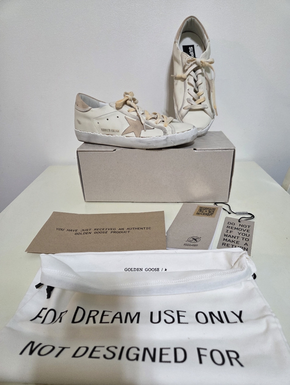 Golden Goose Super-Star Classic With List - Cream & Beige Low-Top Star Sneakers
